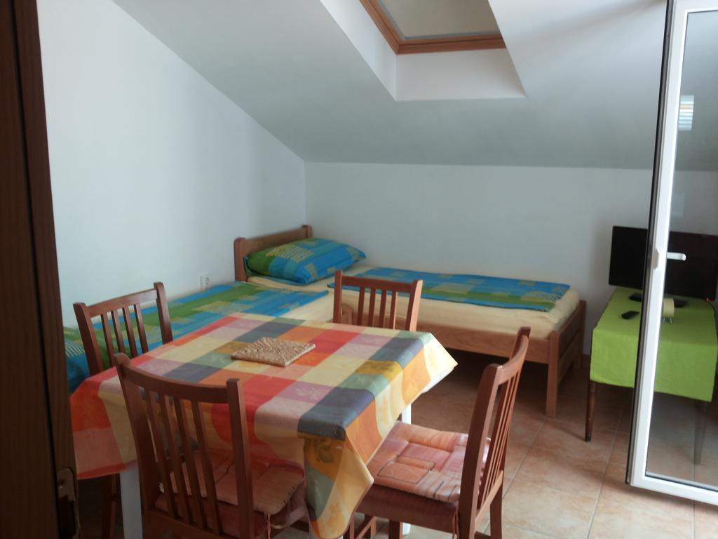 Apartment Gotovina Biograd Na Moru Room photo